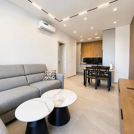 Aron's Qerret Appartement
