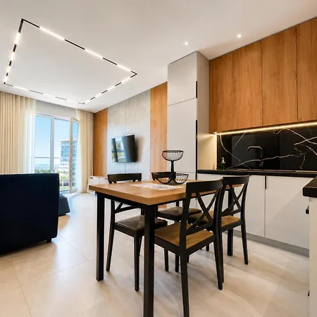 Aron's Qerret Appartement *